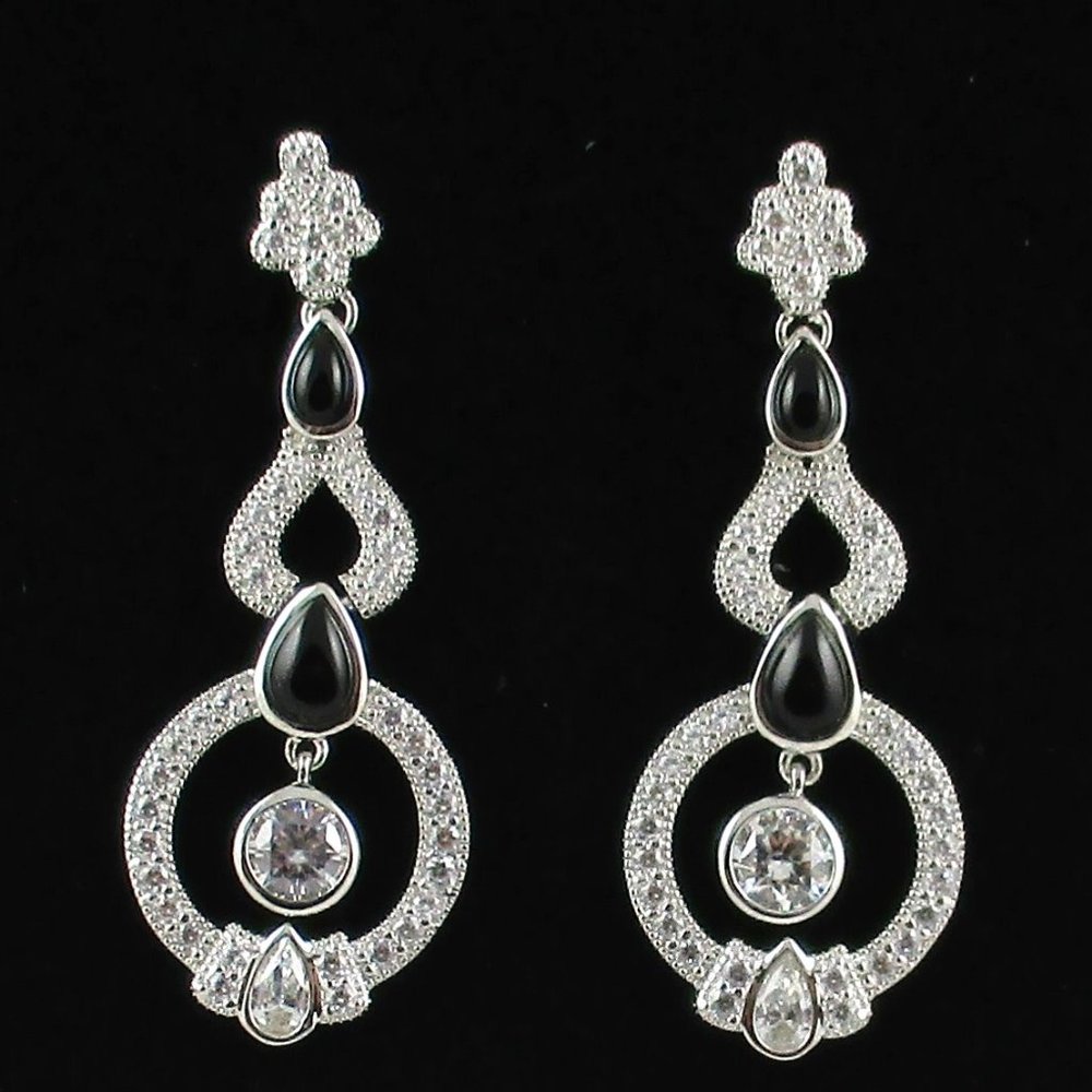 Xavier Absolute & Black Agate Drop Earrings